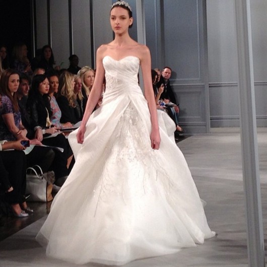 Monique Lhuillier Spring 2014  foto bridalguide on instagram